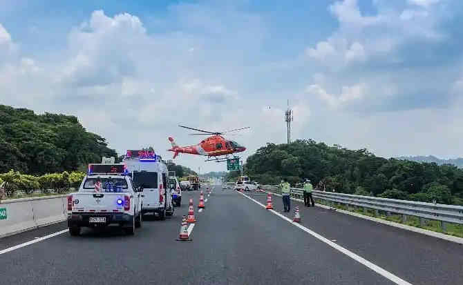正定高速公路汽车救援案例